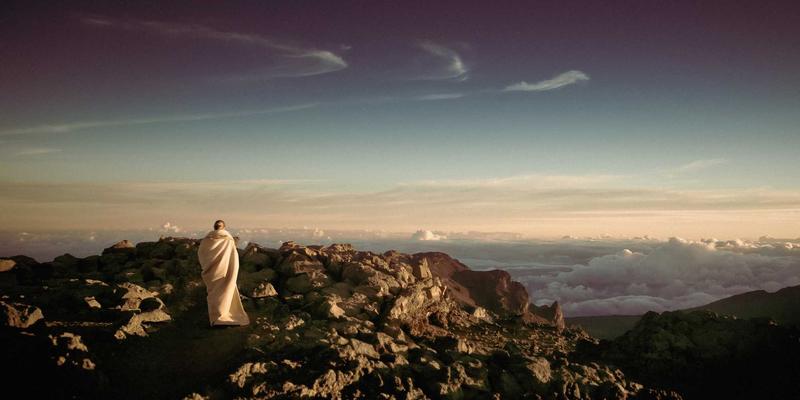 物联网三大核心趋势：传感器智能化、无线通信革新与工业物联网深化