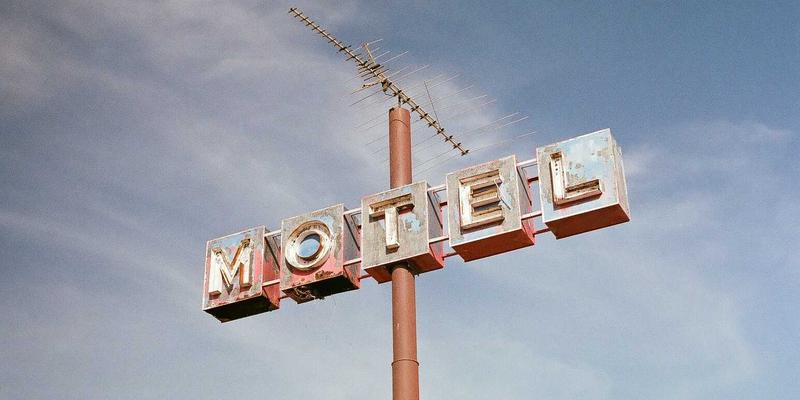 物联网设备身份认证革命：基于PUF的硬件级安全方案如何重塑IoT与AI硬件未来